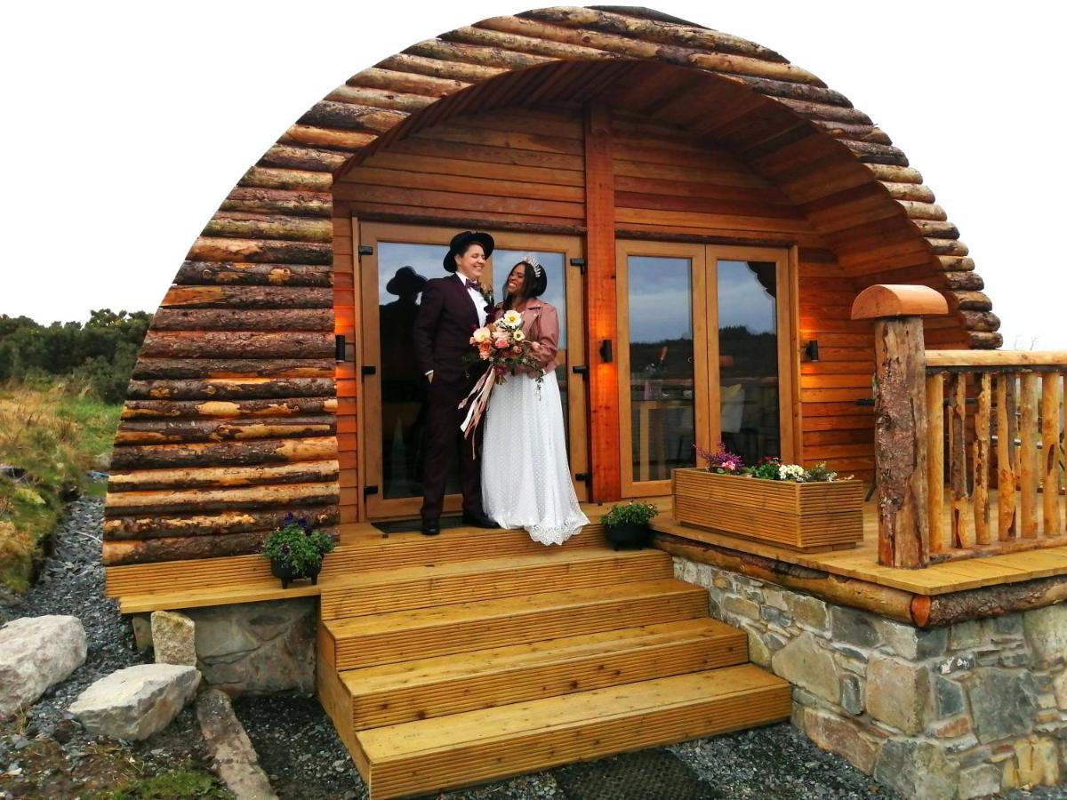 Tollymore Luxury Log Cabins Ньюри Экстерьер фото